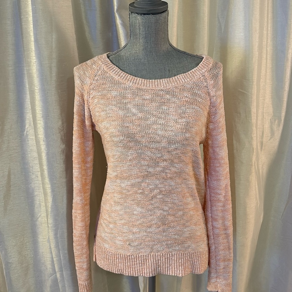 Medium pink and white old navy sweater